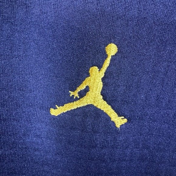 Jordan Michigan Wolverines Sweatshirt Men XL Grid Fleece Stitched Logos Pullover - Picture 8 of 12